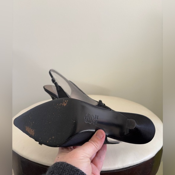 Classy Nina black kitten heel bow 7.5 - Picture 3 of 3